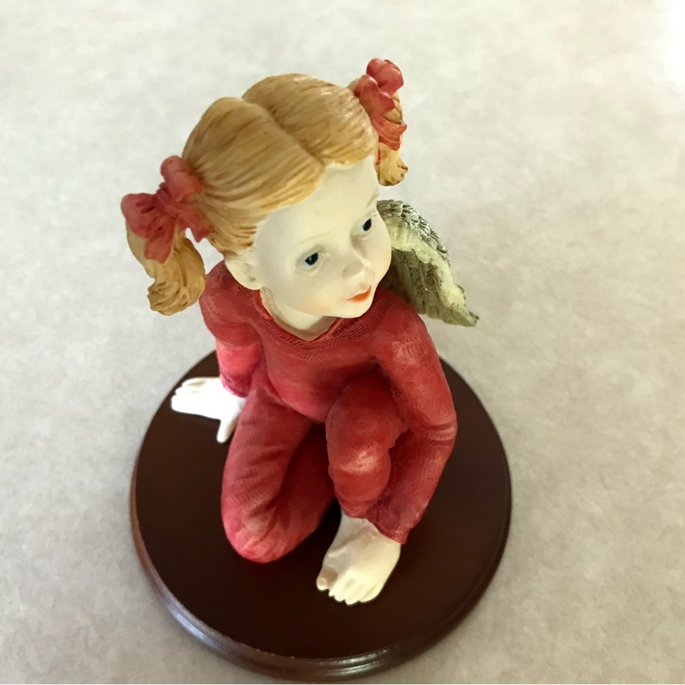 Charming Angel Figurine in Red Attire - Picture 3 of 10